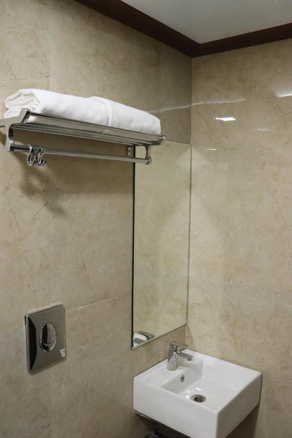 Hotel Ajmer Tower Bagian luar foto